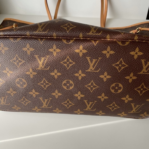 ❤️SOLD❤️🤎Louis Vuitton Neverfull MM🤎 - Picture 6 of 16